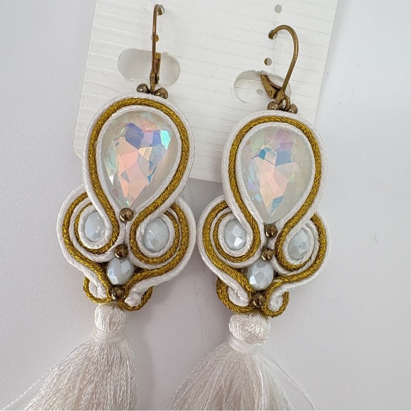 Soutache Russian Braid Handmade Tassel Earrings
White/Gold Summer Resort Wear - Picture 6 of 10